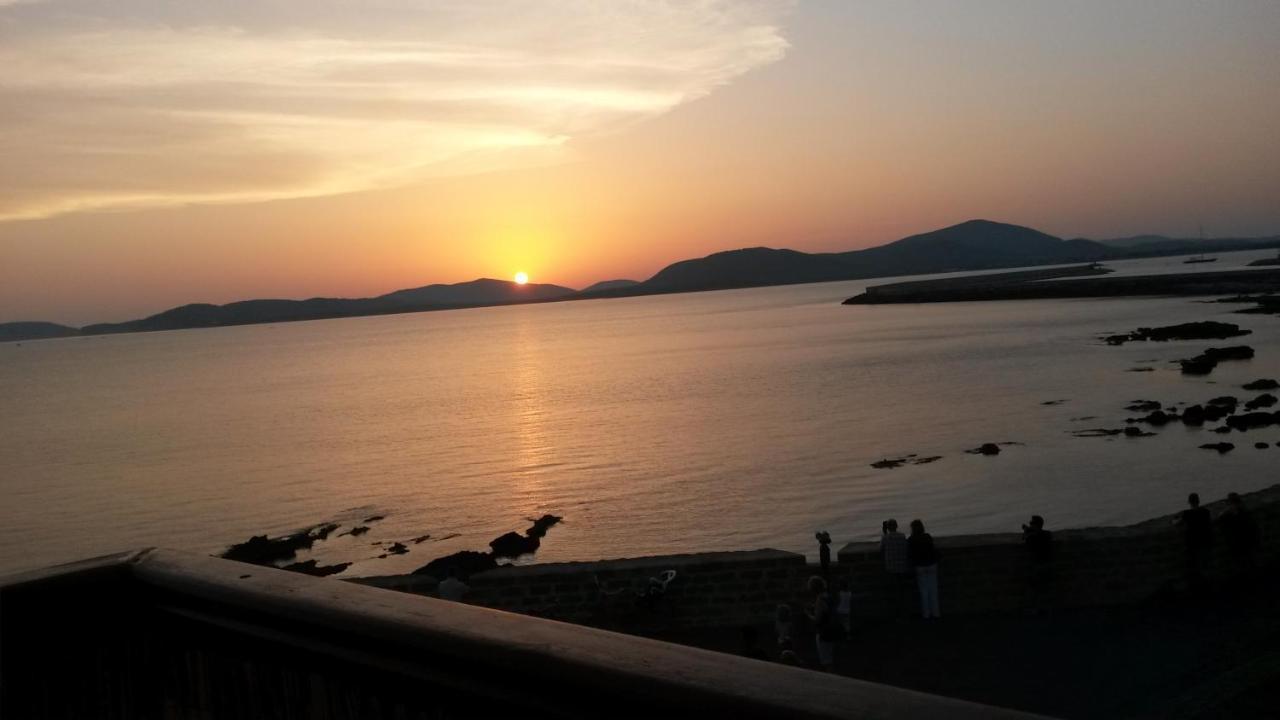 アルゲーロWaterfrontアパートメント エクステリア 写真